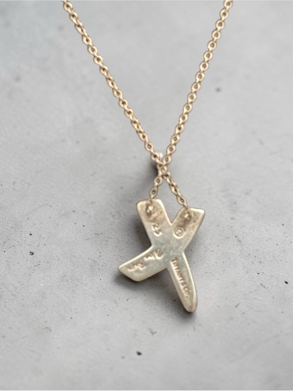 Tiffany & Co. Paloma Picasso Sterling Silver "X" Kiss Pendant Necklace 16" - Picture 10 of 11
